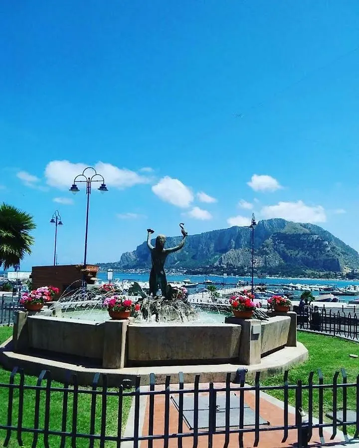 Mongibello Palace B&B Mondello 3*,  Italy